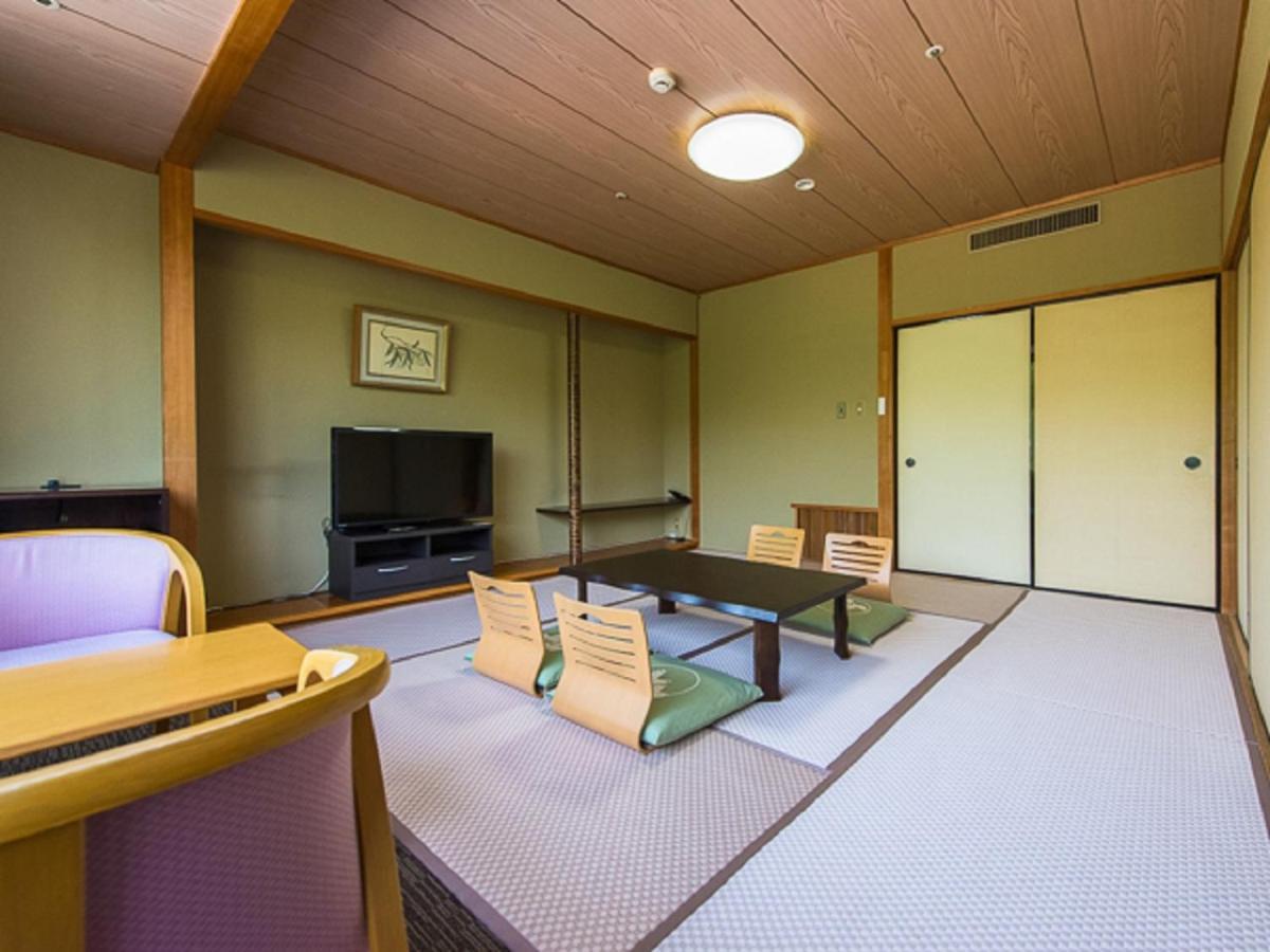 Livemax Resort Kaga Yamashiro Экстерьер фото